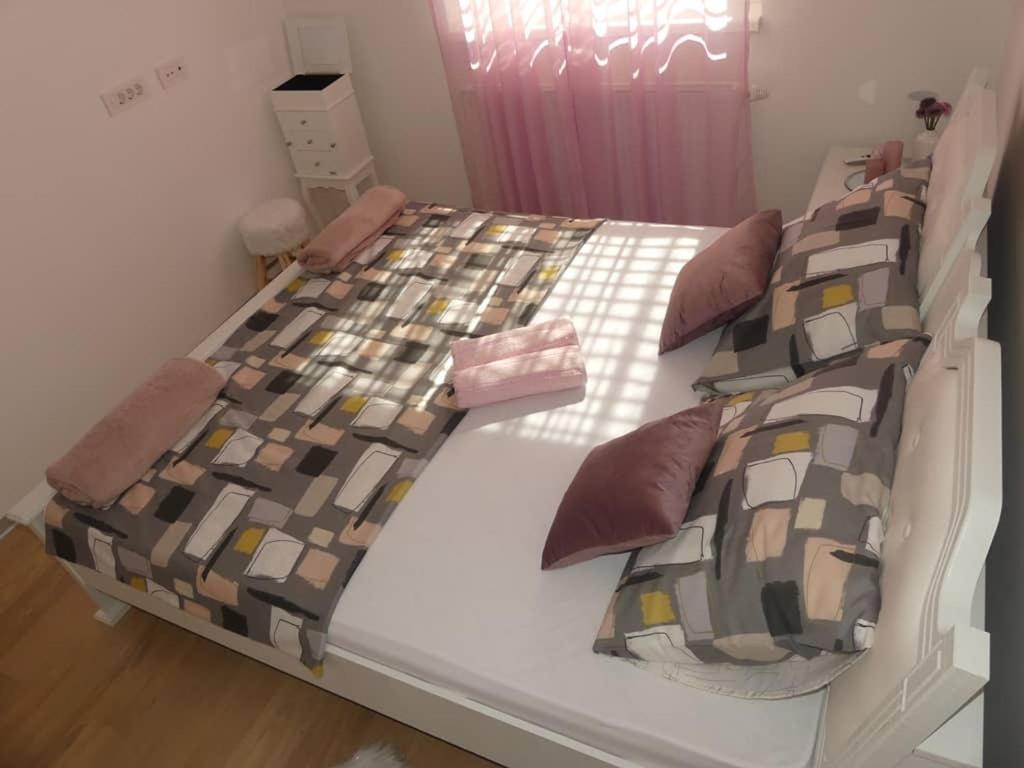 Апартаменти Apartman Natali*** Вараждин Екстер'єр фото