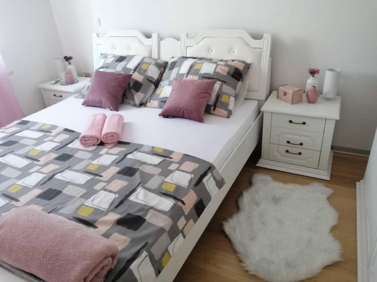 Апартаменти Apartman Natali*** Вараждин Екстер'єр фото
